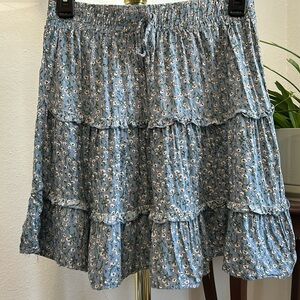 Blue floral ruffle flowy short skirt